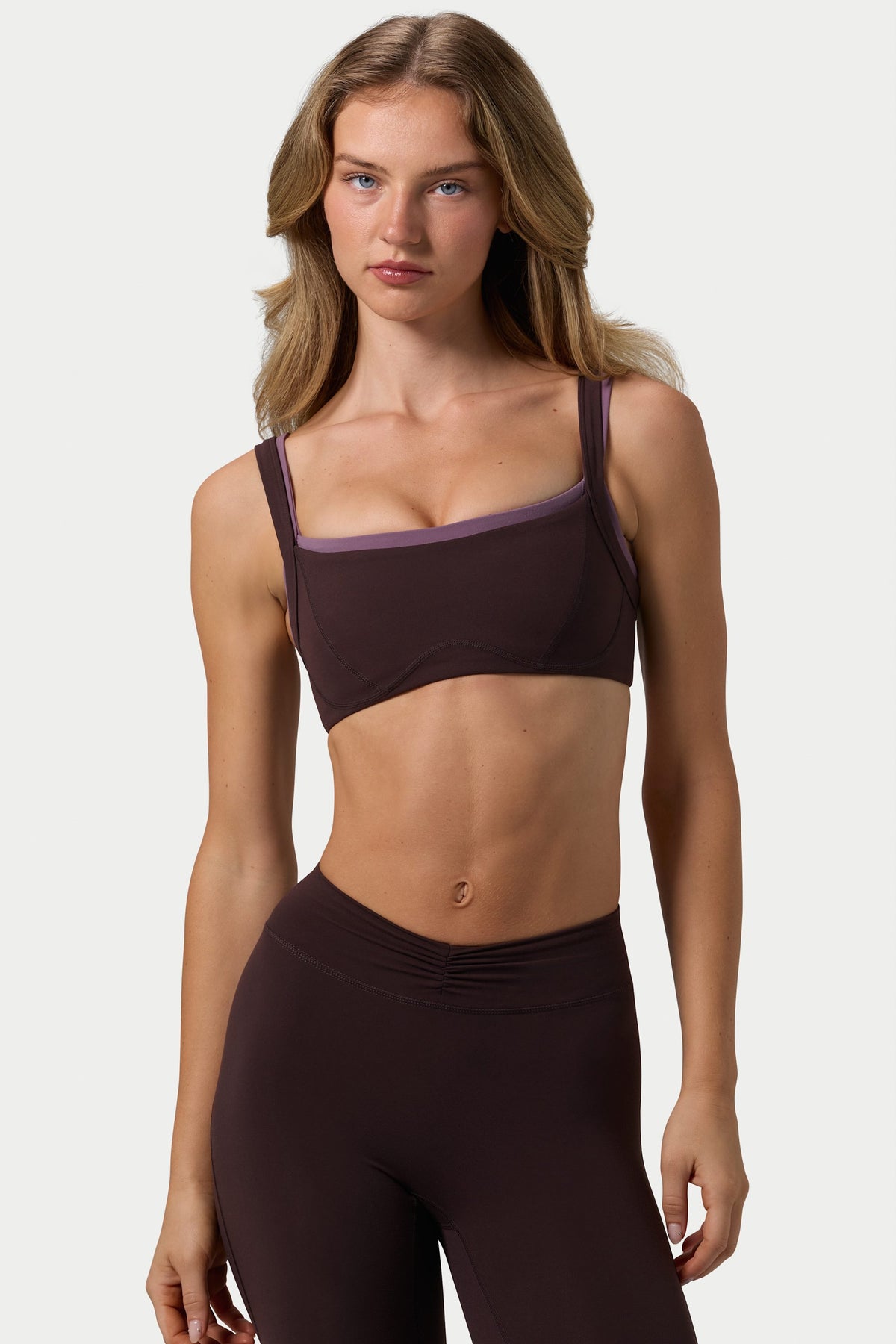 ⁣⁢Soft Active Sport-BH mit Nahtdetails in Espresso⁤⁣ - 1
