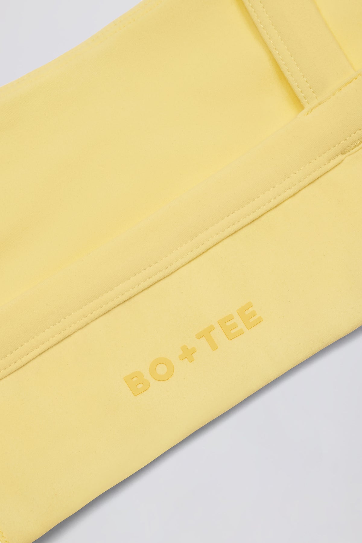 ⁣⁢Soft Active Sport-BH mit Nahtdetails in Zitronengelb⁤⁣
