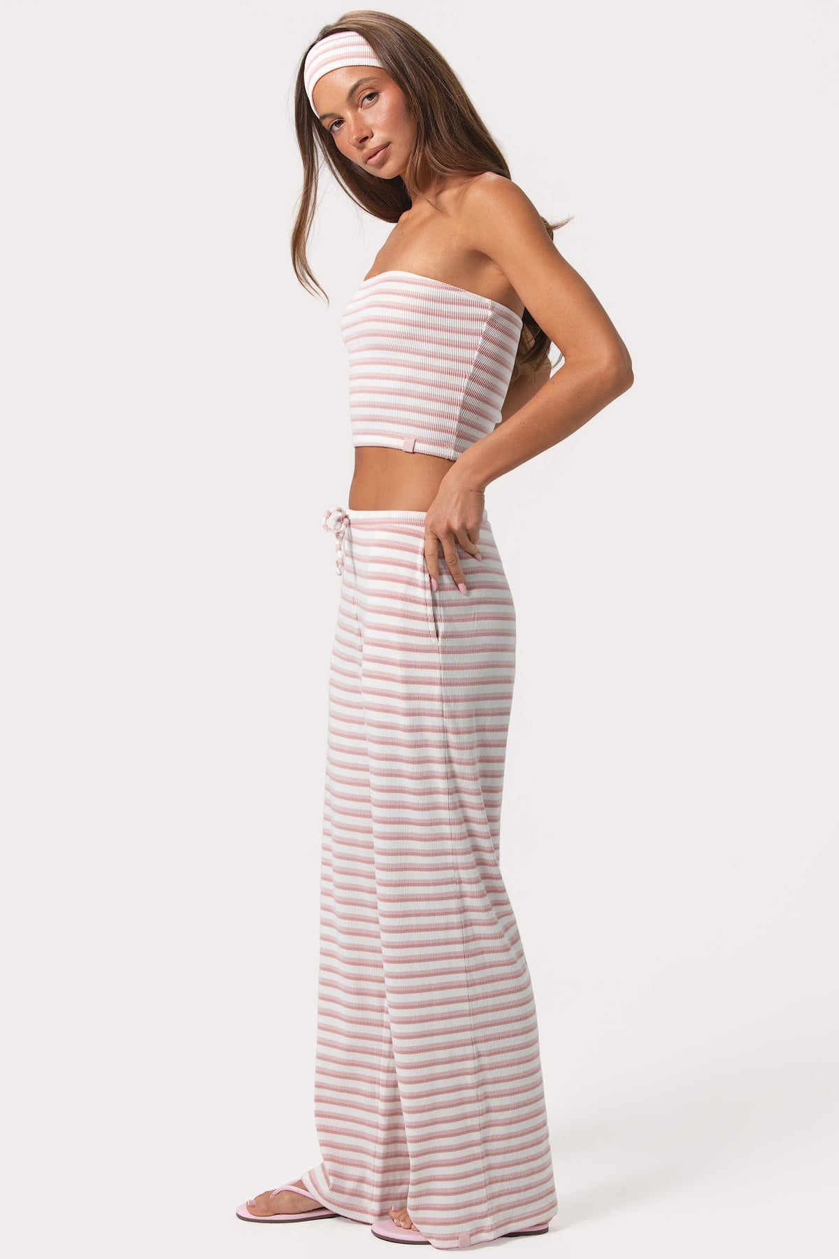 ⁣⁢Gerippte Jersey Low-Rise Hose in Pink Stripe⁤⁣