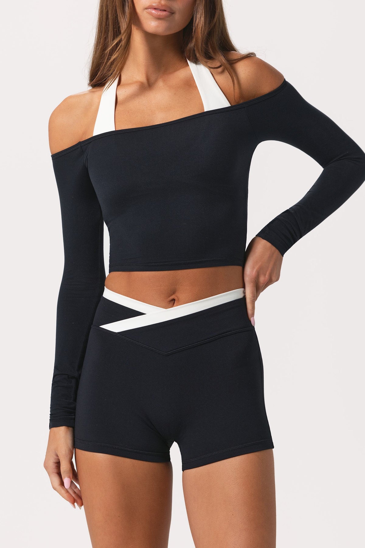 ⁣⁢Weiches Jersey Off-Shoulder-Oberteil in Schwarz⁤⁣