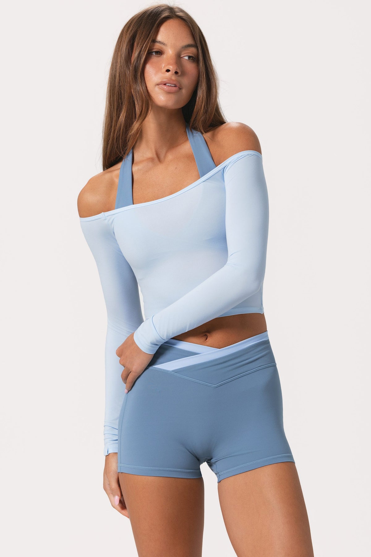 ⁣⁢Oberteil aus weichem Jersey mit Off-Shoulder-Ausschnitt in Puderblau⁤⁣ - 1