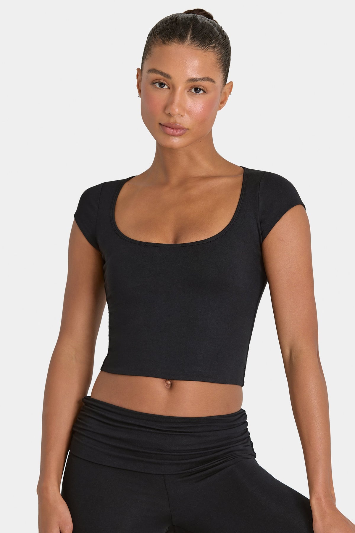 ⁣⁢ButterCloud™ Crop-Top in Schwarz⁤⁣ - 1