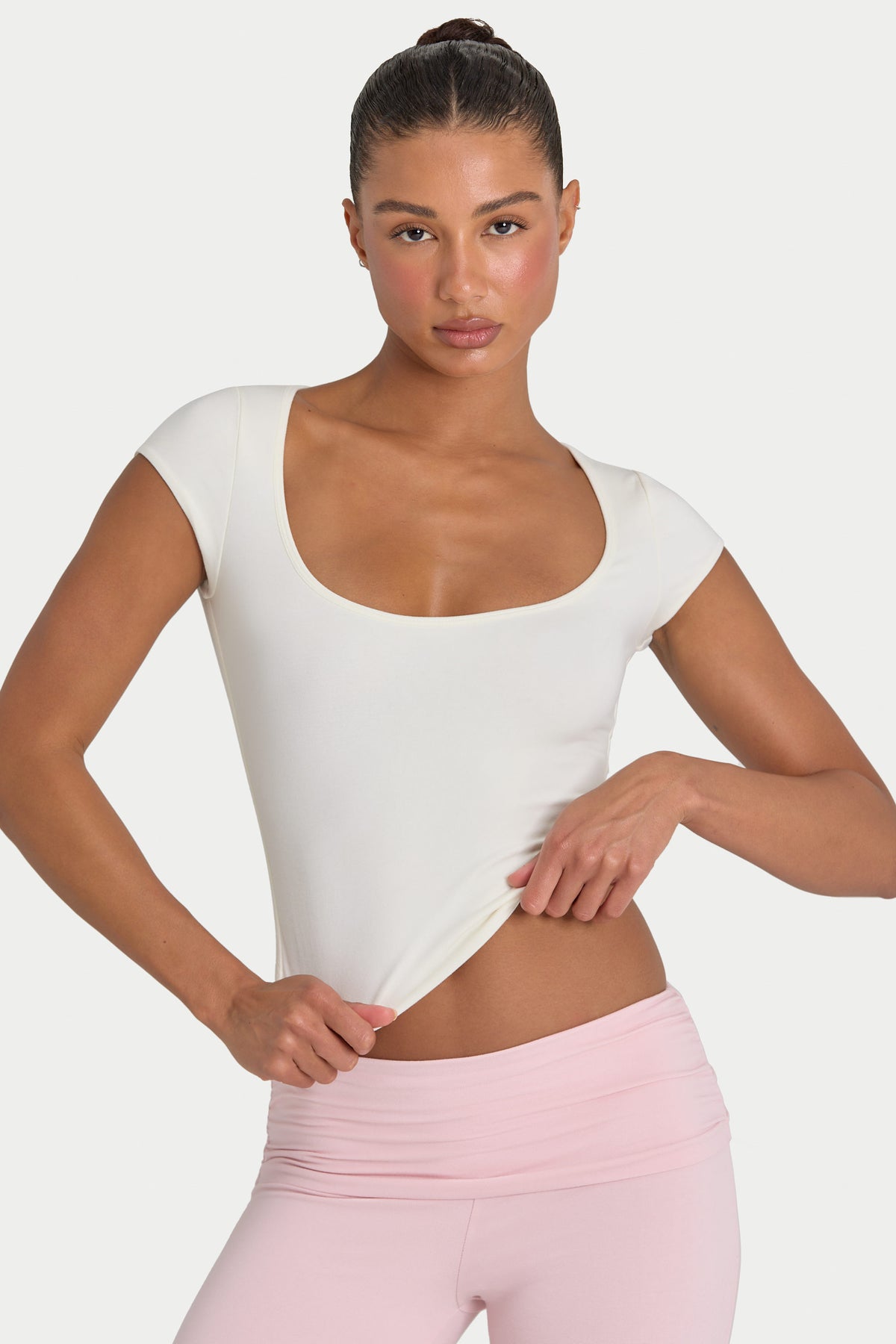 ⁣⁢ButterCloud™ Crop-Top in Kokos⁤⁣