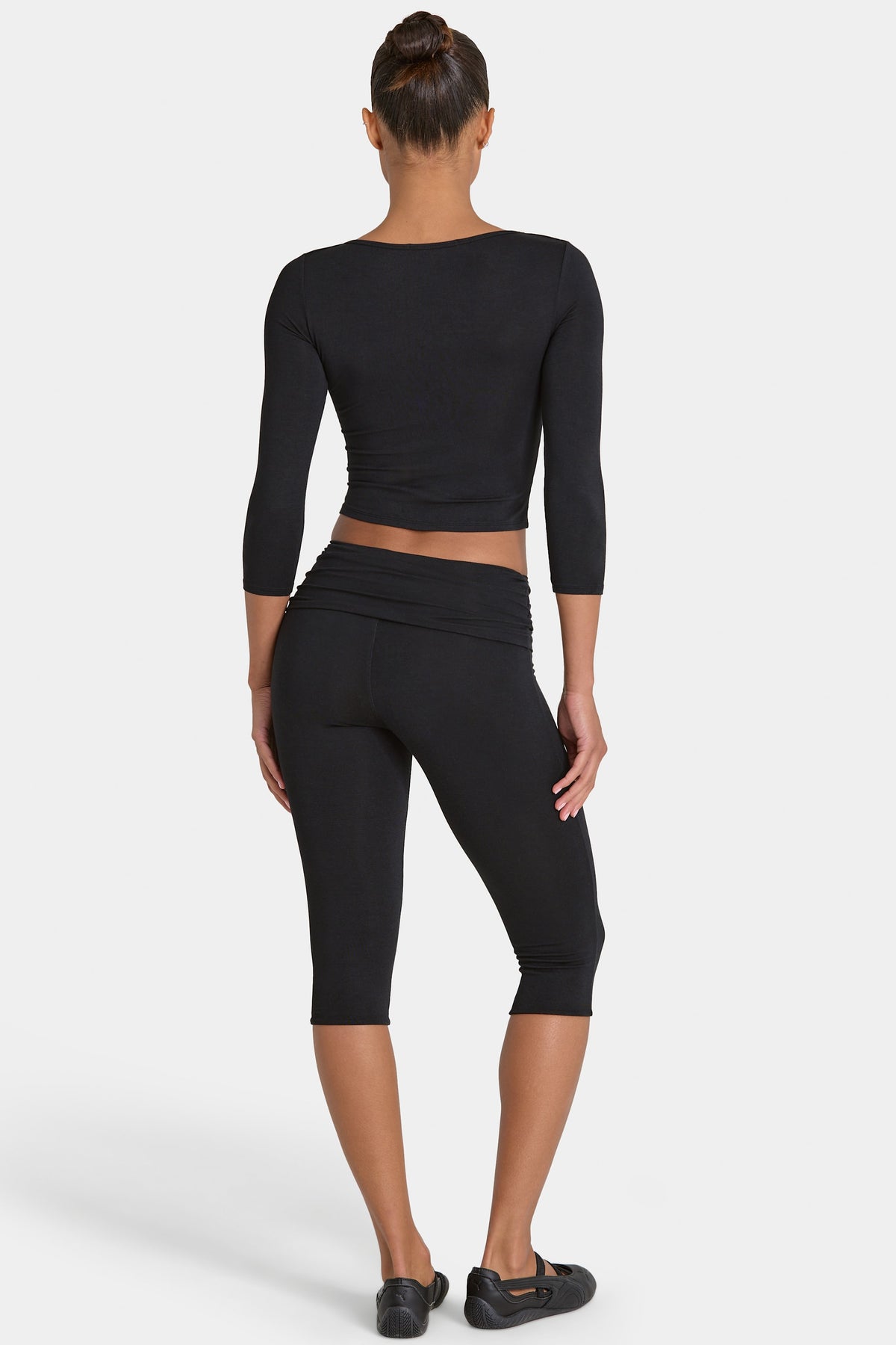 ⁣⁢ButterCloud™ Capri-Leggings in Schwarz⁤⁣ - 2
