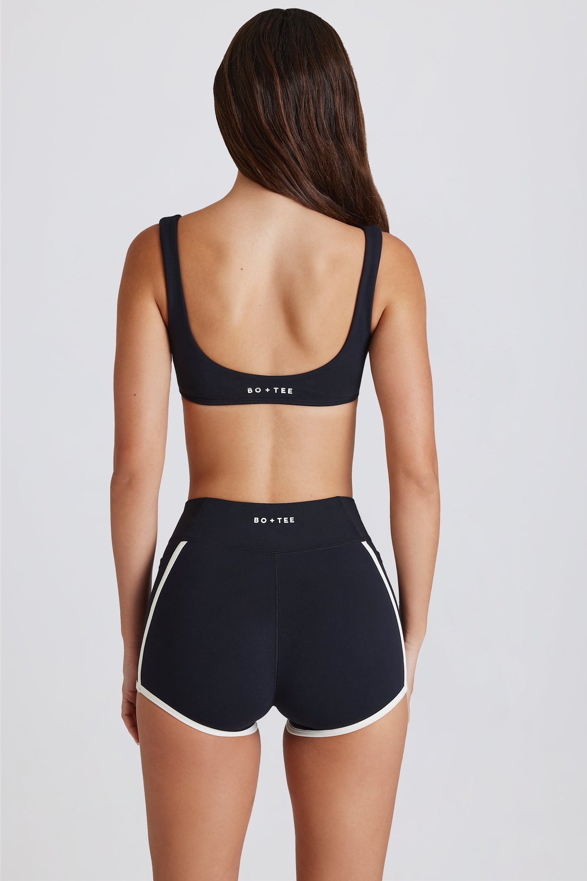 ⁣⁢Soft Active Kontrast-Minishorts in Schwarz⁤⁣