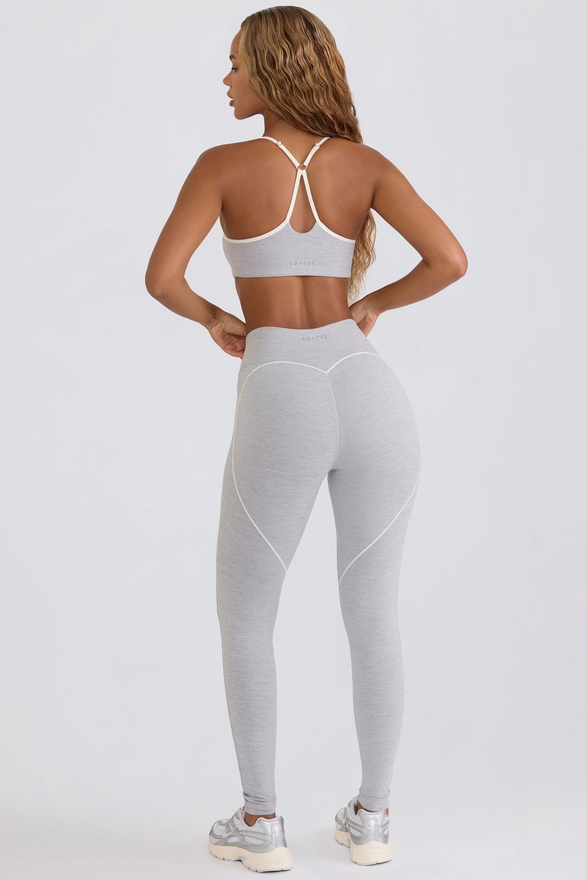 ⁣⁢Soft Active Mid-Waist-Leggings in Grau⁤⁣