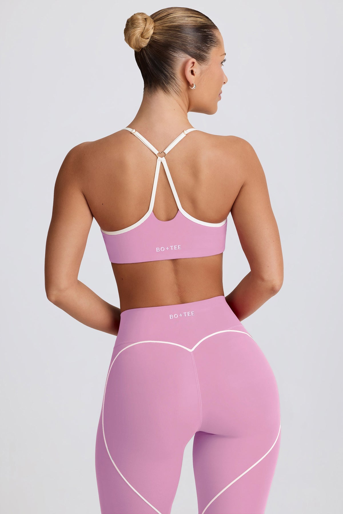 ⁣⁢Soft Active Sport-BH mit Herzausschnitt in Altrosa⁤⁣