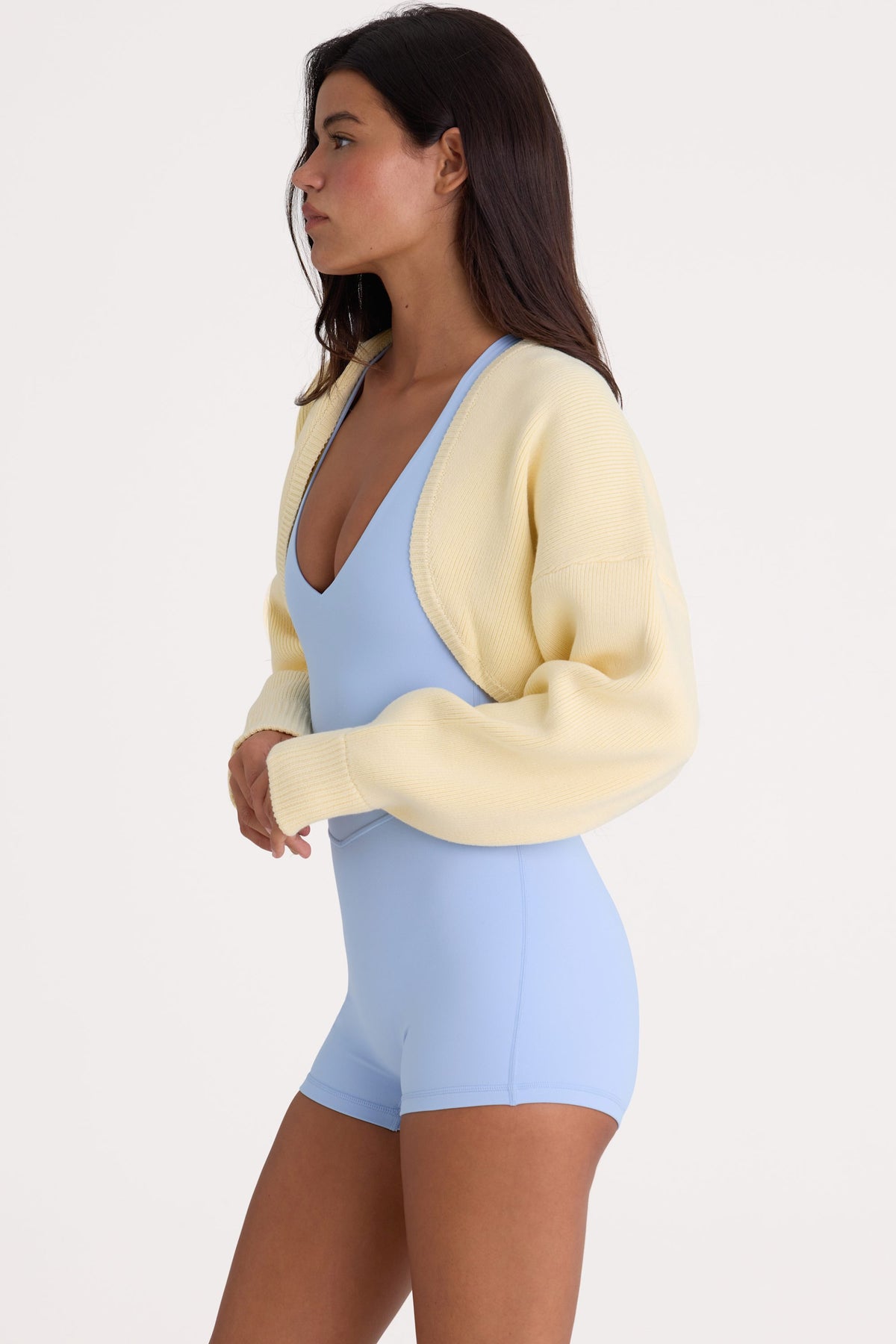 ⁣⁢Geripptes Cropped-Shrug in Lemon⁤⁣