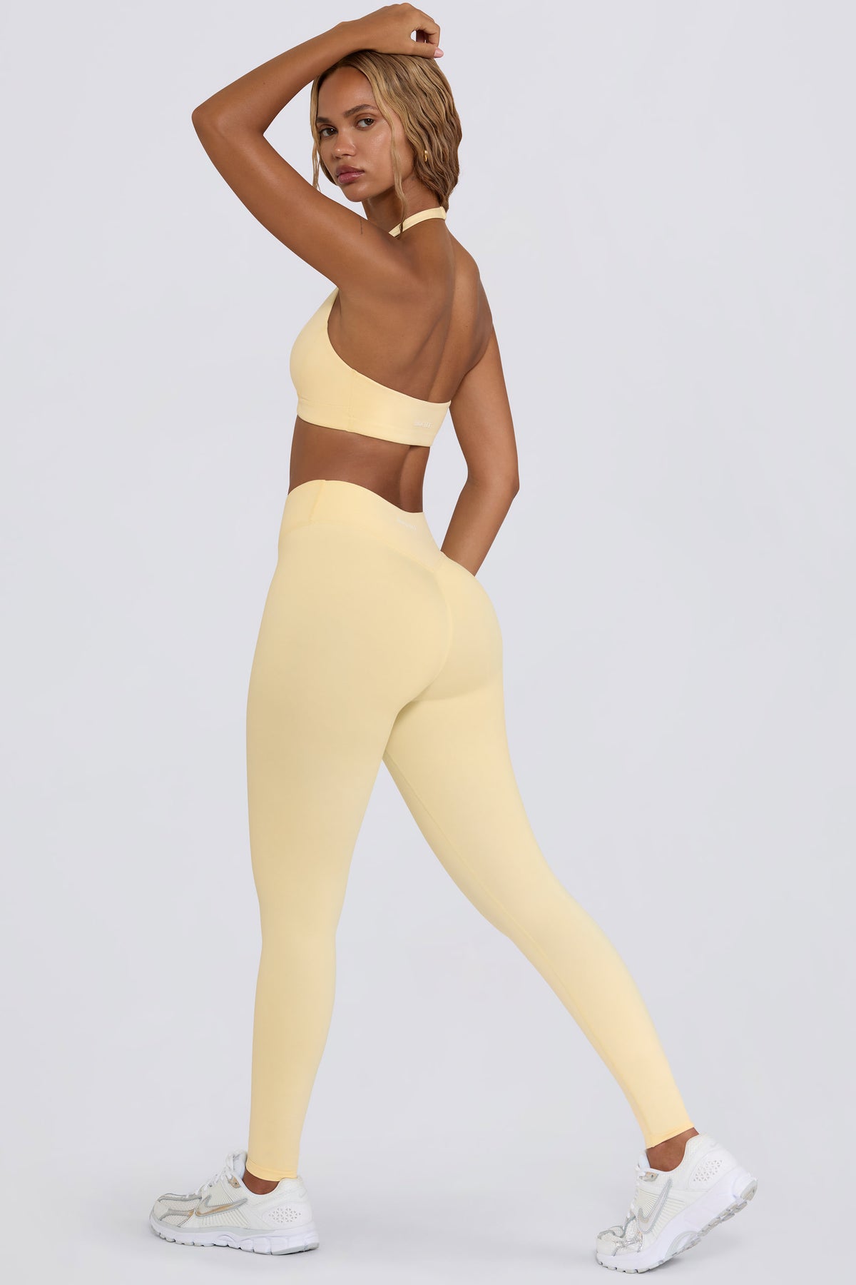 ⁣⁢Geraffte Mid-Rise-Leggings aus angerautem Jersey in Lemon Marl⁤⁣ - 1