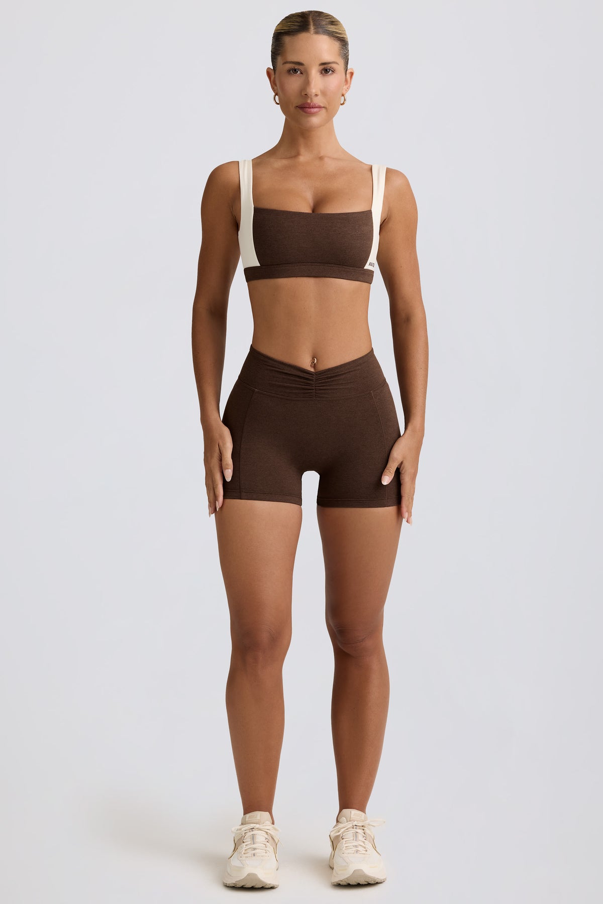 ⁣⁢Geraffte Minishorts in Pekan meliert⁤⁣