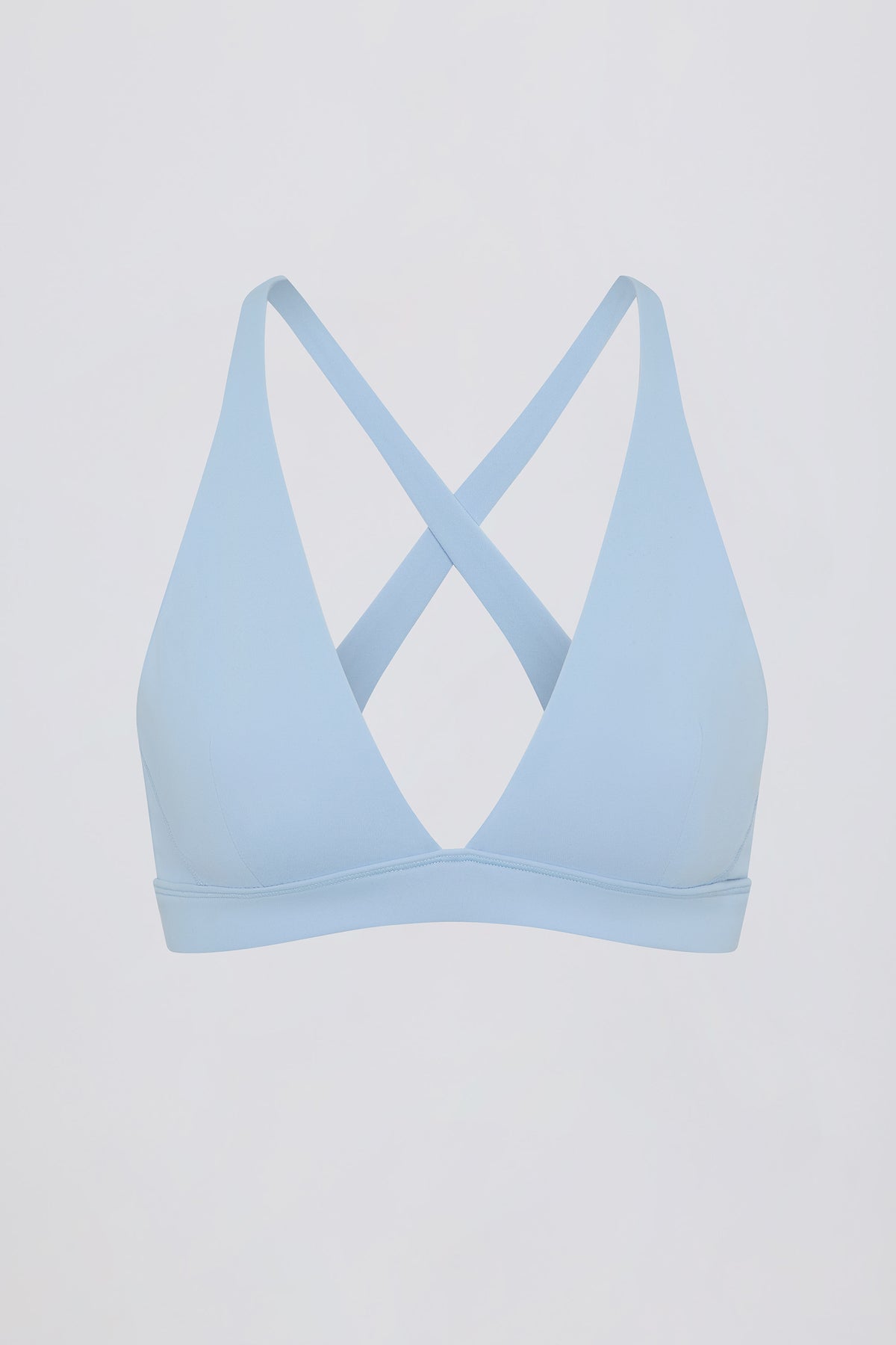 ⁣⁢Soft Active Sport-BH mit überkreuzten Trägern in Himmelblau⁤⁣