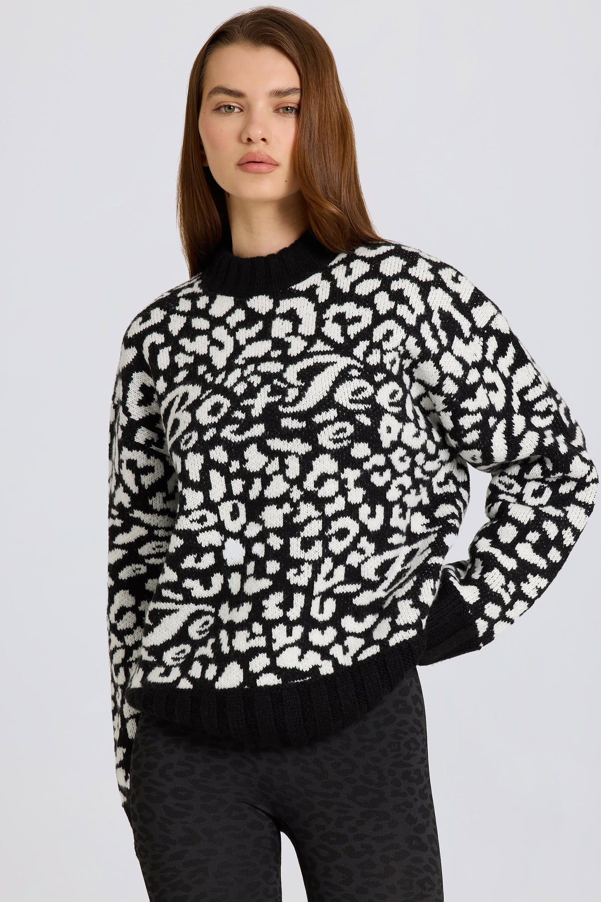 ⁣⁢Oversized-Pullover aus Jacquard-Strick in Schwarz⁤⁣