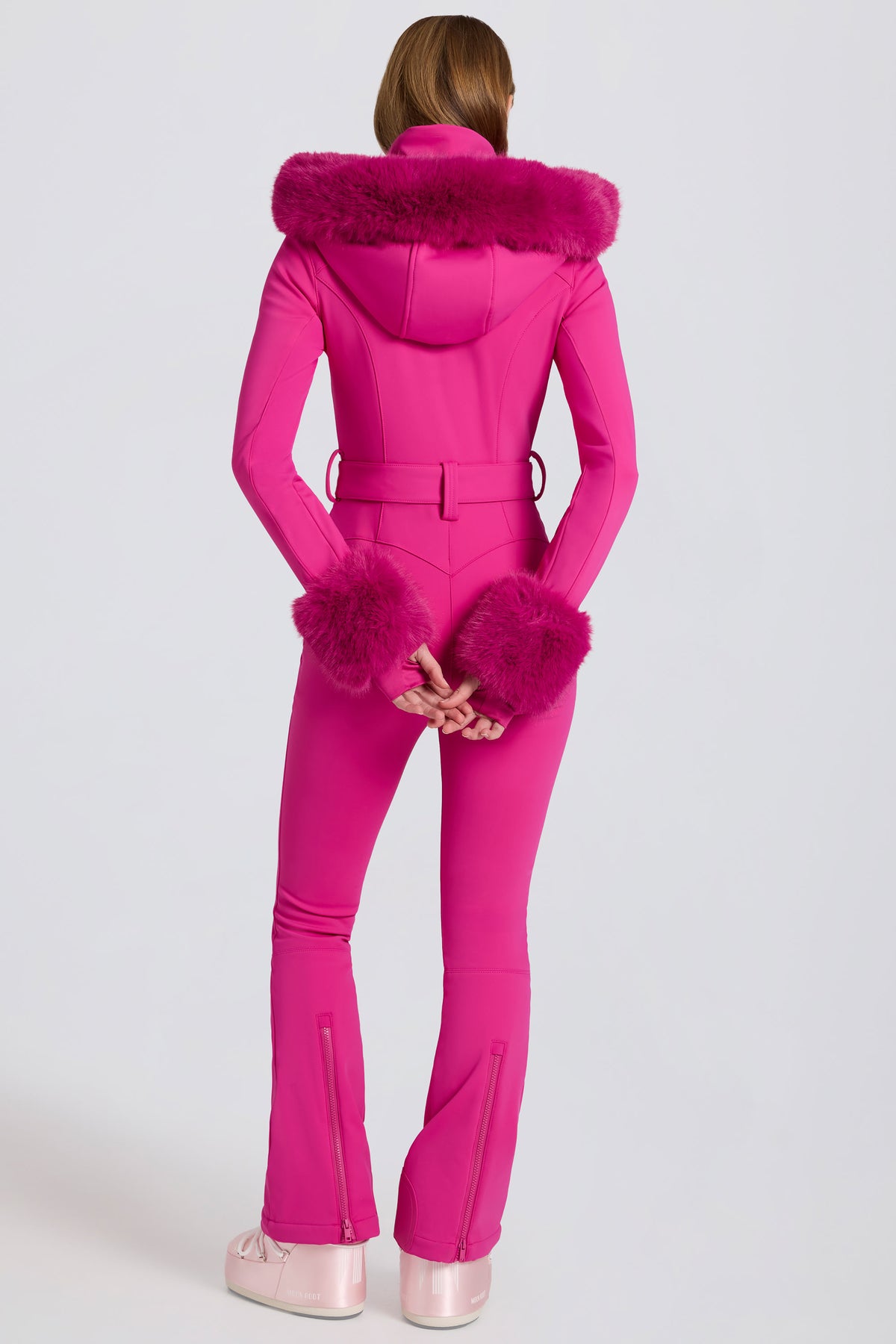 ⁣⁢Wasserdichter taillierter Skianzug mit Kunstfellkapuze in Magenta⁤⁣