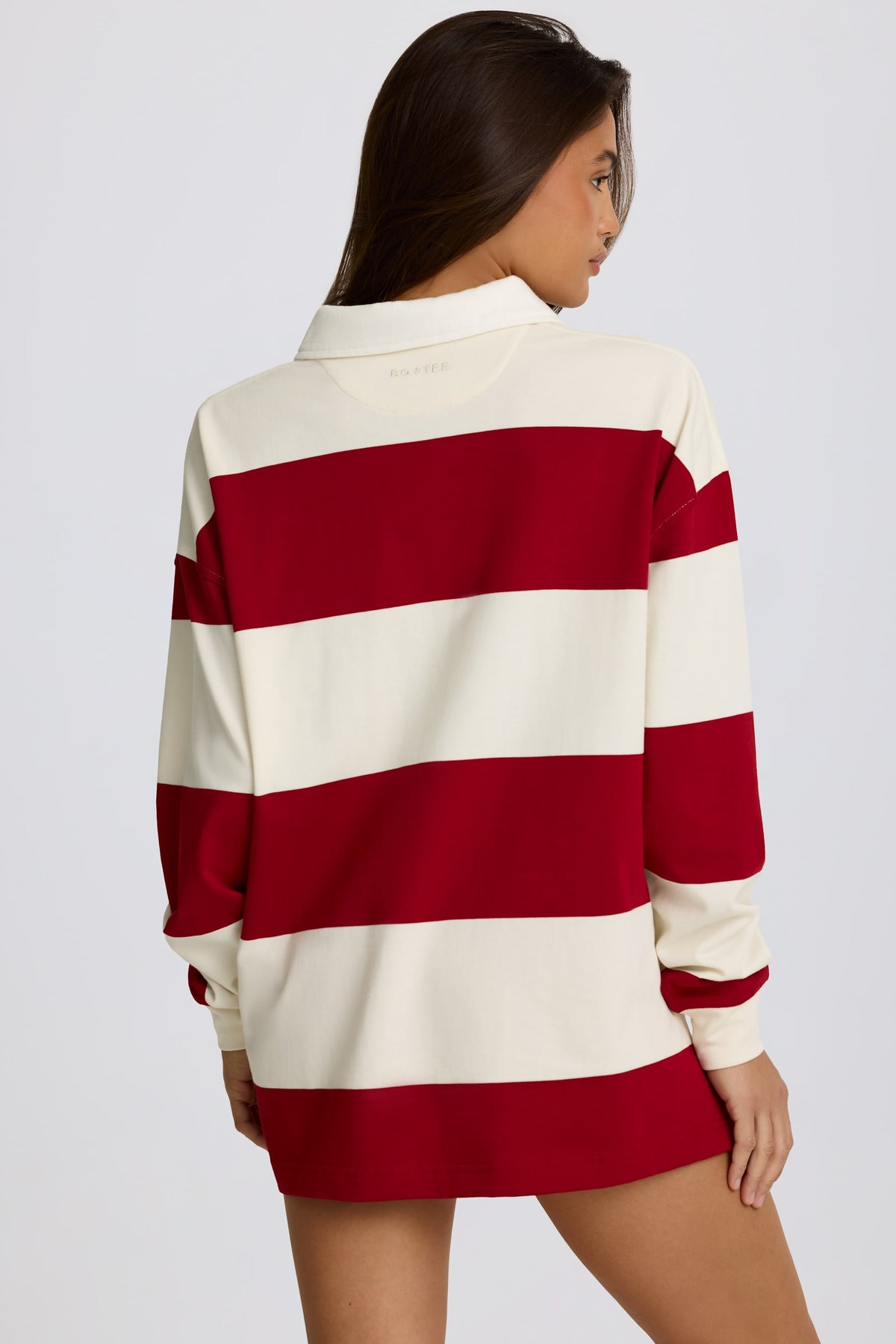 ⁣⁢Gestreiftes Oversized-Langarmshirt in Dunkelrot⁤⁣ - 2