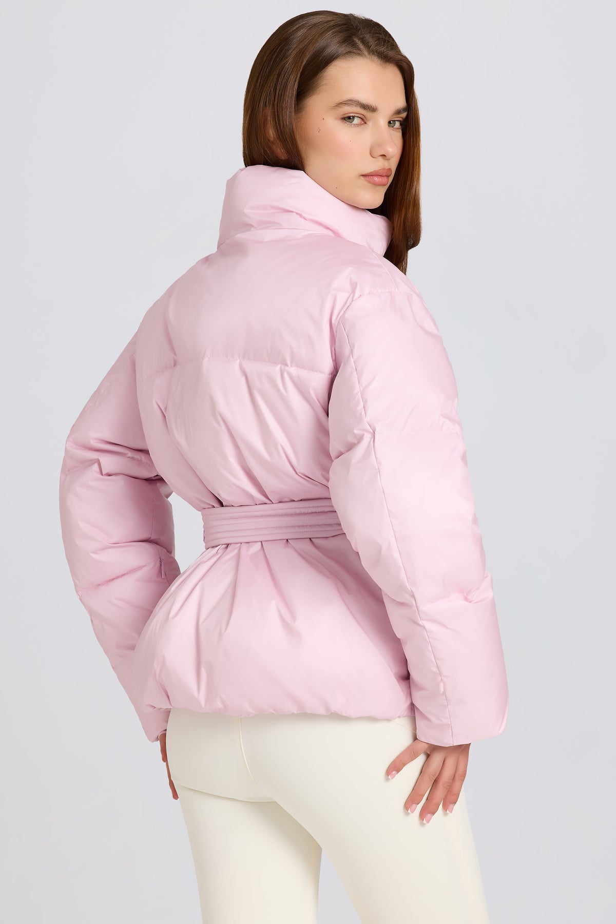 ⁣⁢Wasserdichte Oversized-Skijacke mit Gürtel in Puderrosa⁤⁣