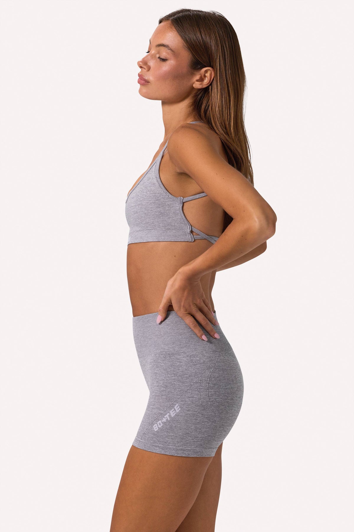 ⁣⁢Super Sculpt rückenfreier Seamless-Sport-BH in Grau meliert⁤⁣