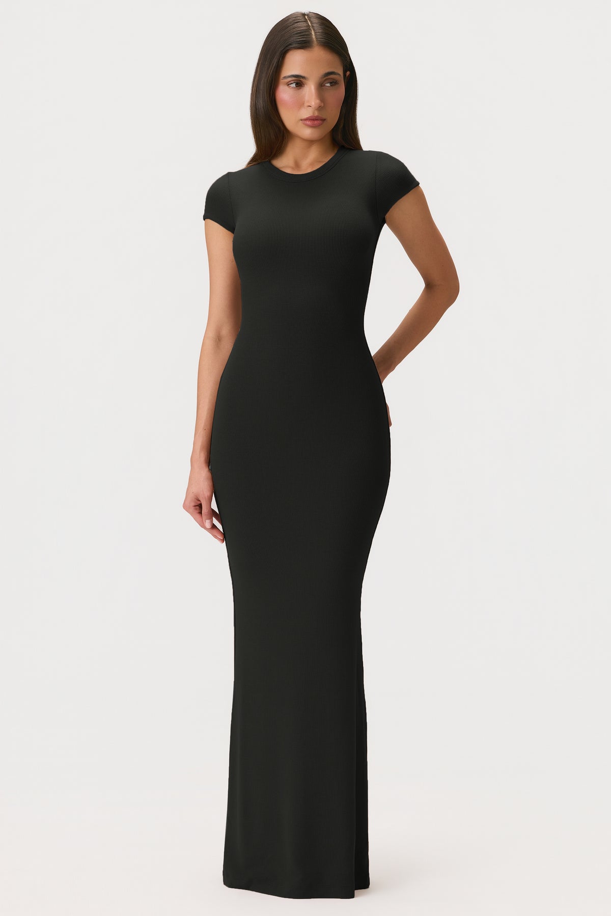 ⁣⁢ButterCloud™ Maxikleid mit Flügelärmeln in Schwarz⁤⁣ - 1