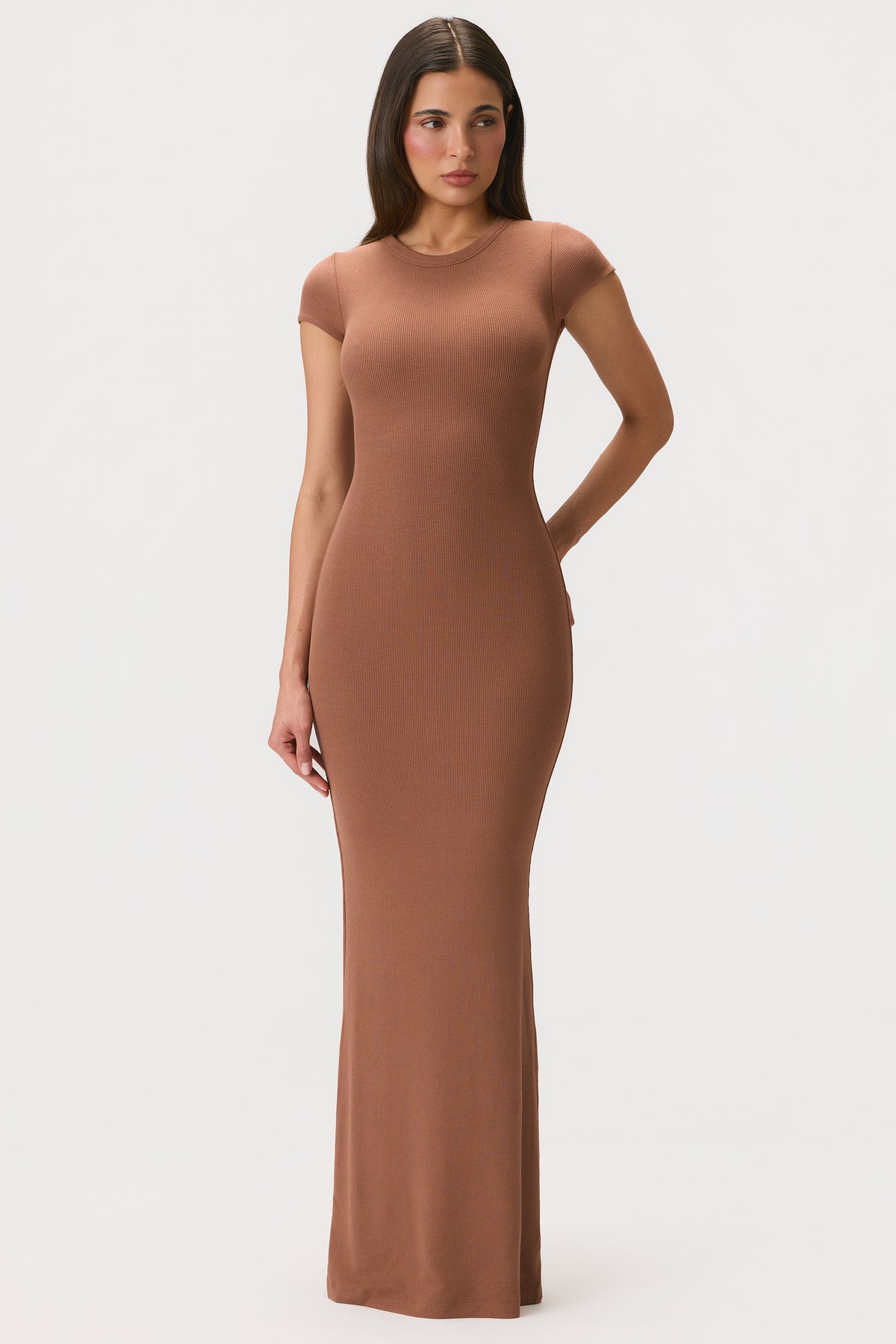 ⁣⁢ButterCloud™ Maxikleid mit Kappärmel in Cocoa⁤⁣ - 1