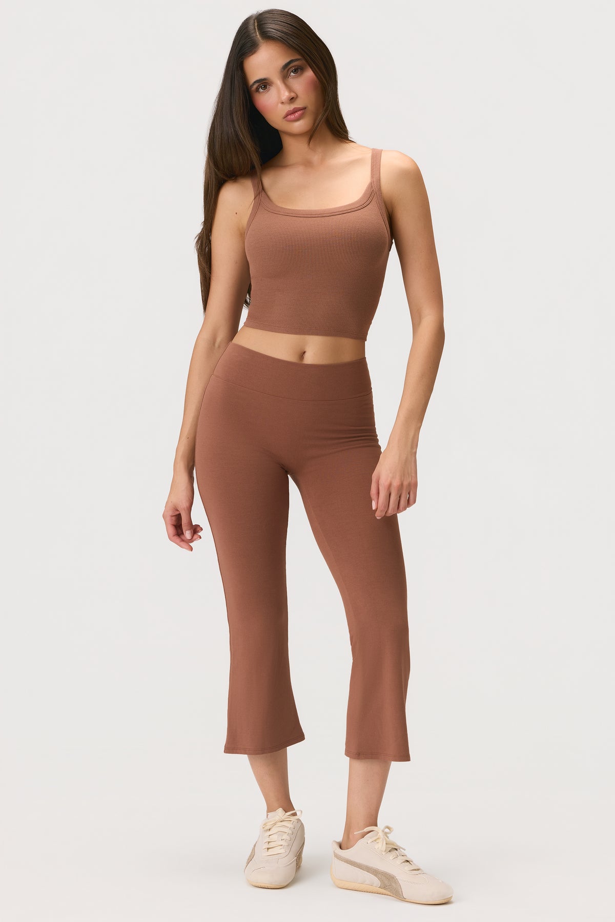 ⁣⁢ButterCloud™ Flared-Capri-Leggings in Cocoa⁤⁣ - 1