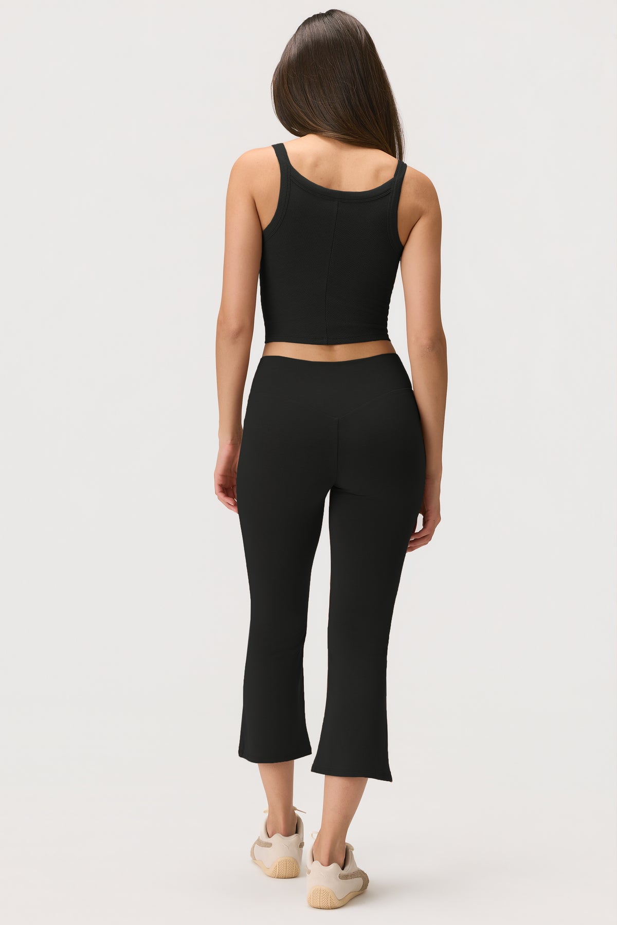 ⁣⁢ButterCloud™ Flared Capri-Leggings in Schwarz⁤⁣ - 2
