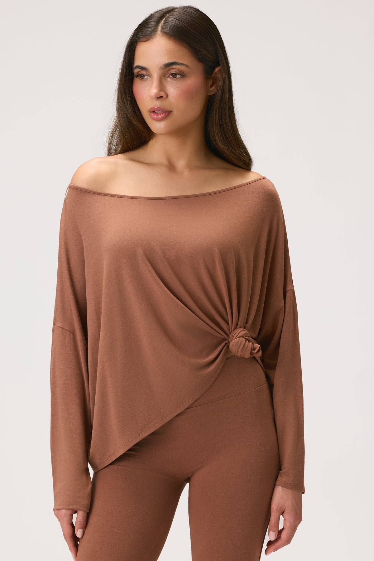 ⁣⁢ButterCloud™ Lässiges Off-Shoulder-Oberteil in Cocoa⁤⁣ - 1
