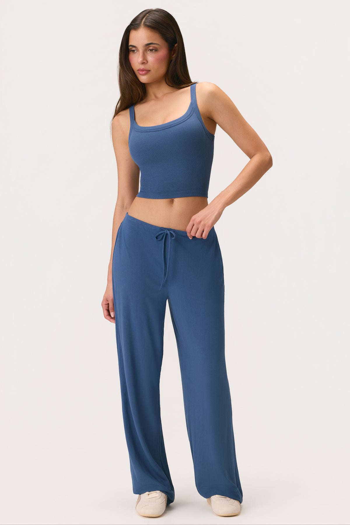 ⁣⁢ButterCloud™ Hose mit Bindegürtel und weitem Bein in Marine⁤⁣ - 1