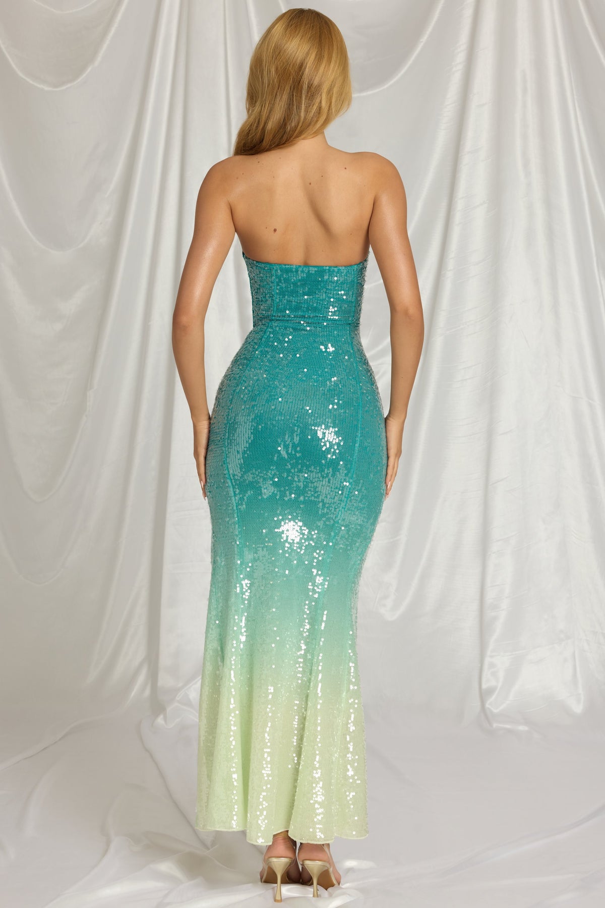 ⁣⁢Bandeau Maxikleid in Blue Ombre⁤⁣ - 2
