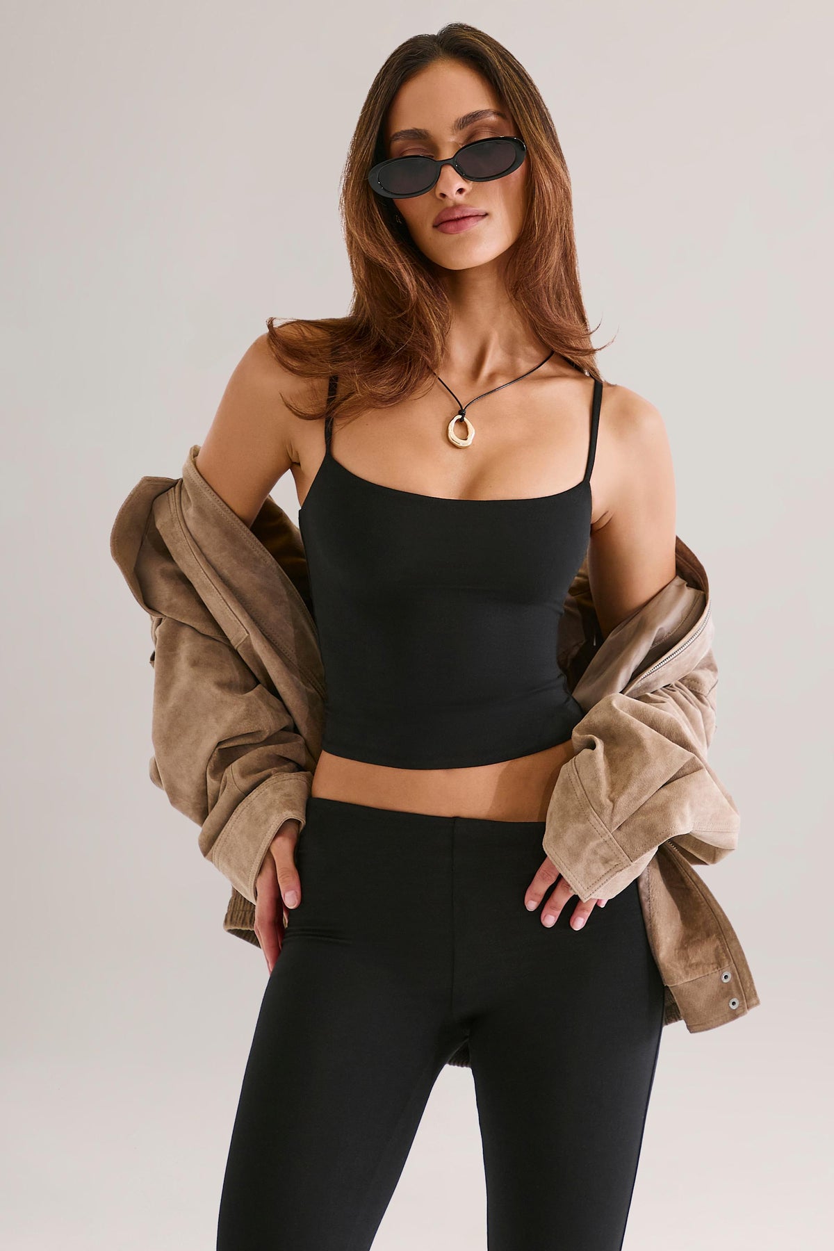 ⁣⁢Modal-Scoop-Neck-Tanktop in Schwarz⁤⁣ - 1