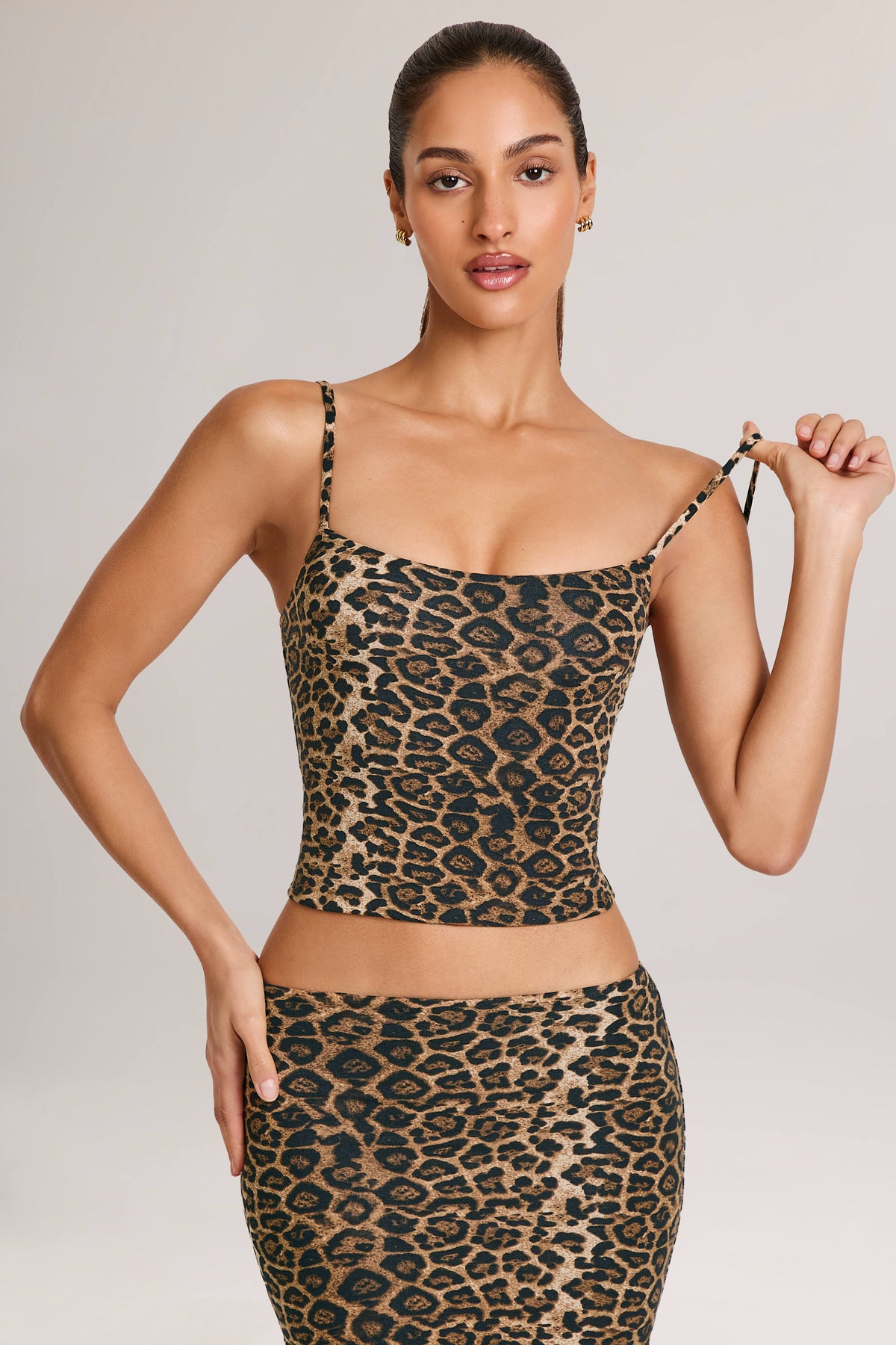 ⁣⁢Modal-Tanktop mit Rundhalsausschnitt in Leopardenmuster⁤⁣