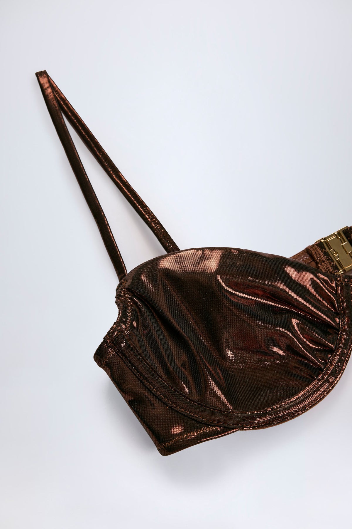 ⁣⁢Bügel-Bikinioberteil in Bronze⁤⁣