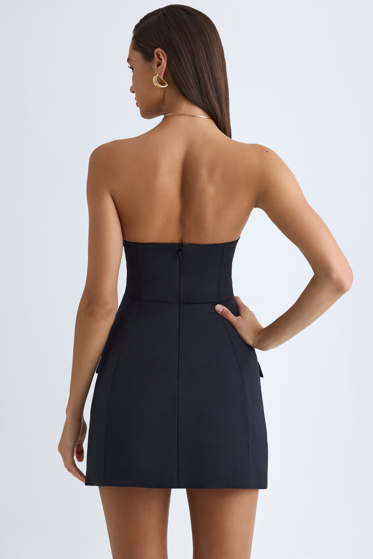 ⁣⁢Trägerloses strukturiertes Tulpen-Minikleid in Schwarz⁤⁣