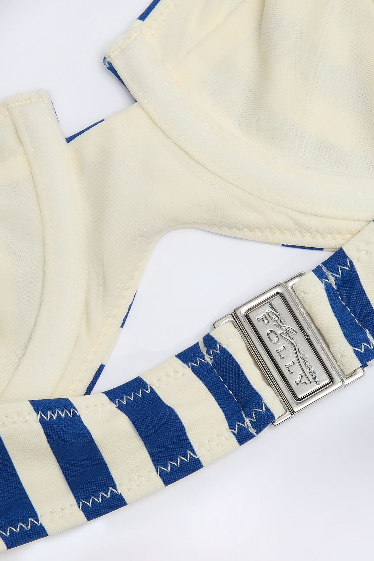 ⁣⁢Bikini-Oberteil mit Bügel und Neckholder im Balconette-Schnitt in Marineblau gestreift⁤⁣