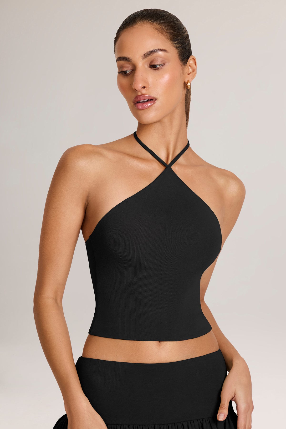 ⁣⁢Modal Neckholder-Top in Schwarz⁤⁣
