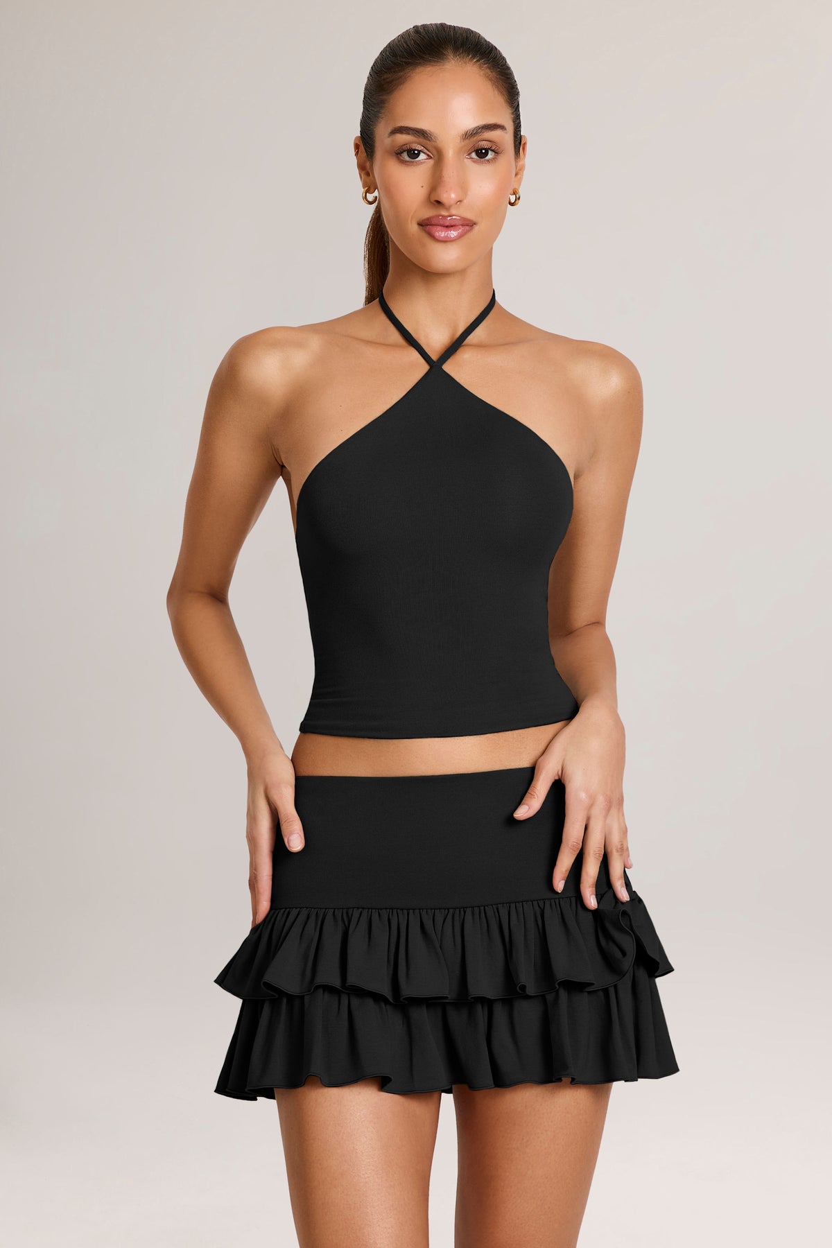 ⁣⁢Modal Neckholder-Top in Schwarz⁤⁣