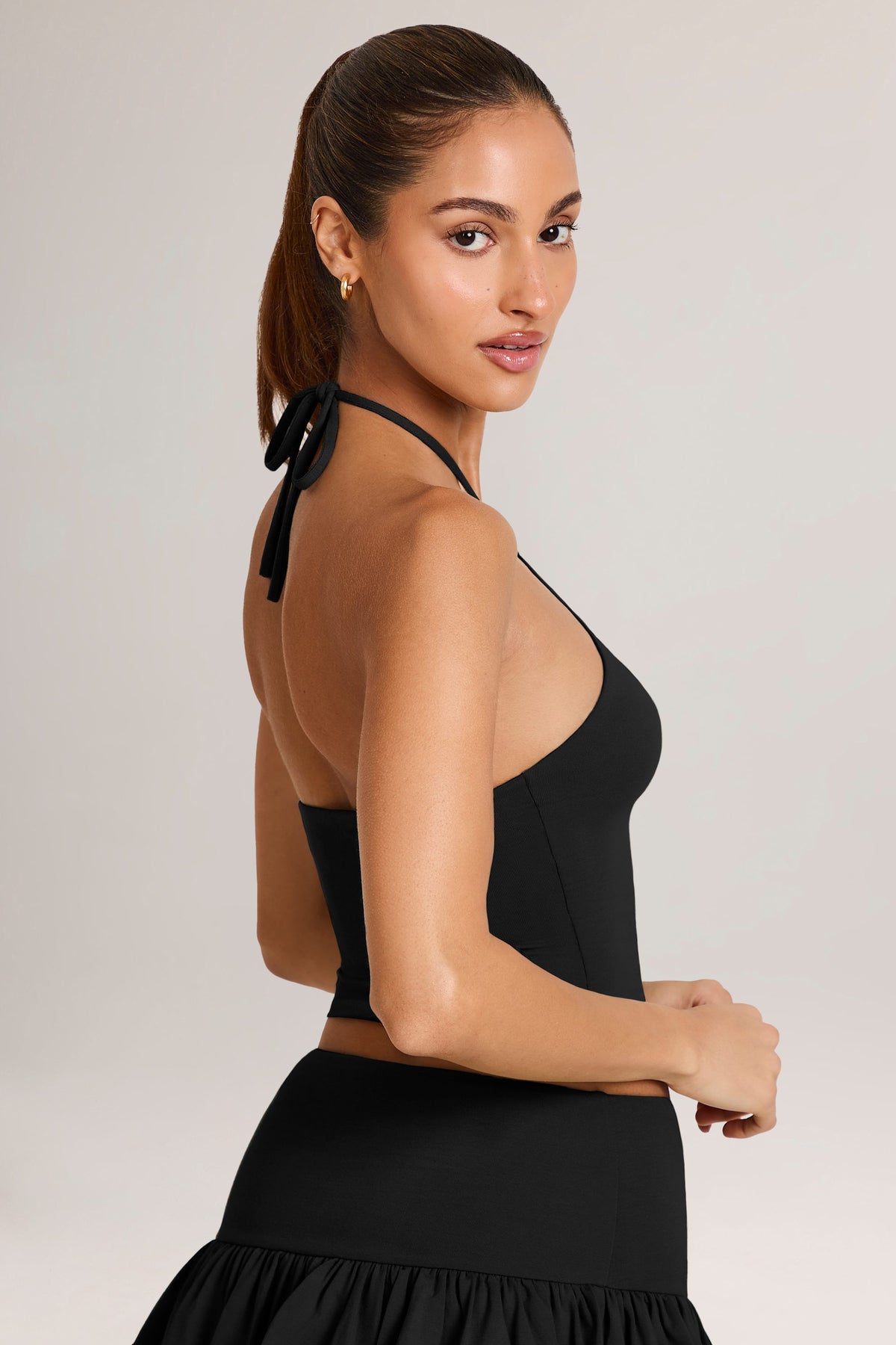 ⁣⁢Modal Neckholder-Top in Schwarz⁤⁣