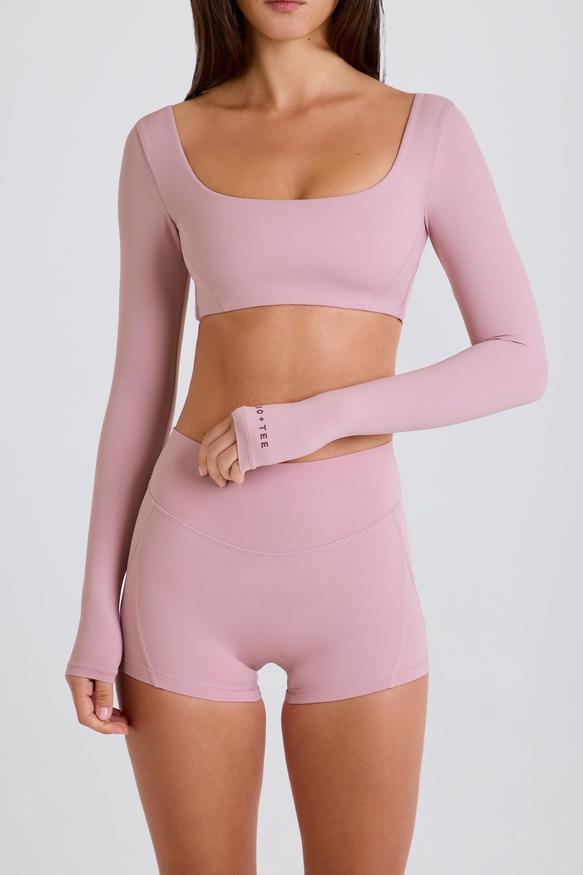⁣⁢High-Waist-Minishorts in Mauve⁤⁣
