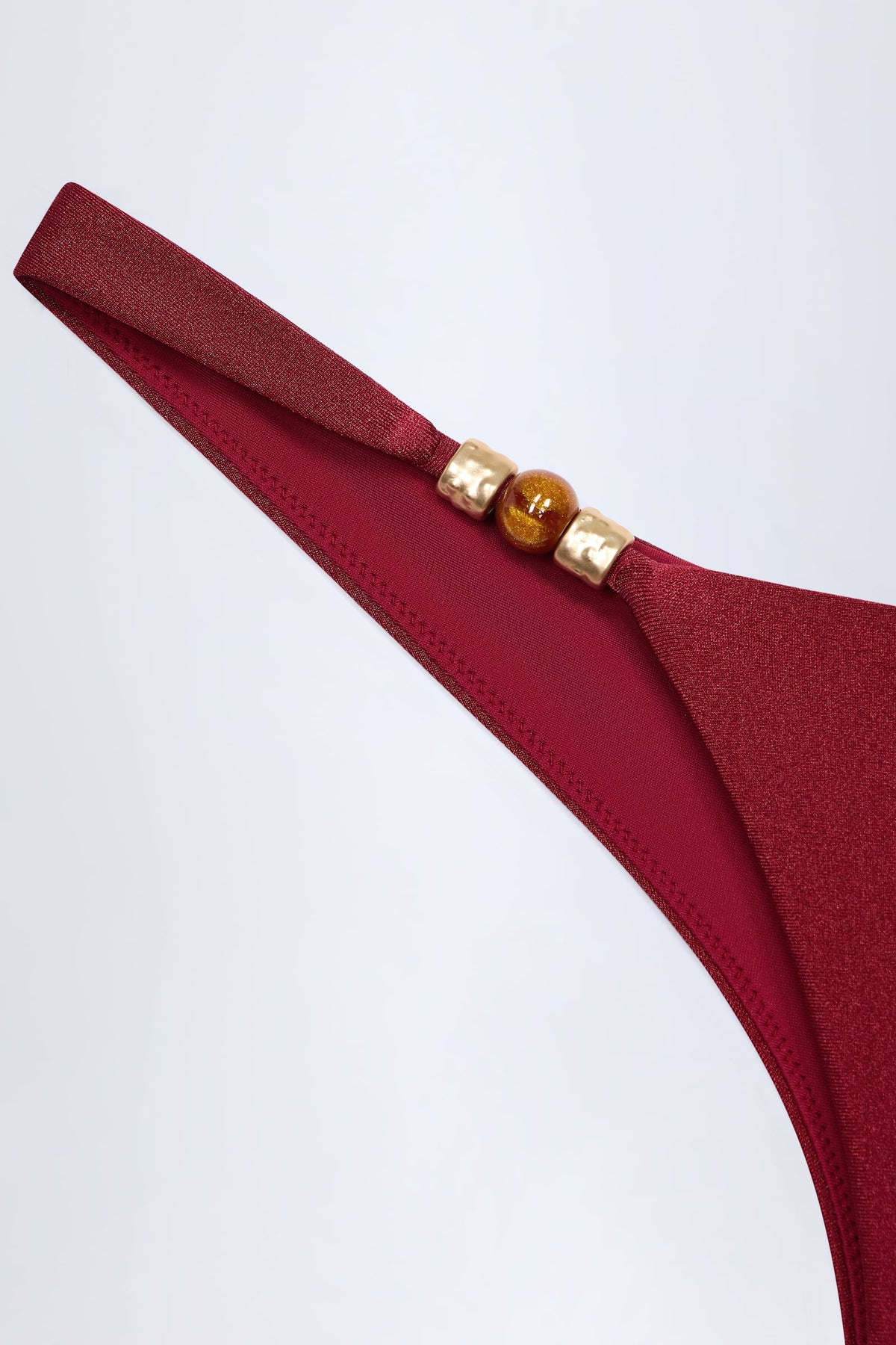 ⁣⁢Cheeky-Bikinihose mit Perlenverzierung in Dark Cherry⁤⁣