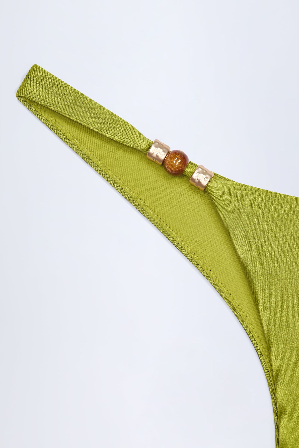 ⁣⁢Mit Perlen verzierte Cheeky Bikinihose in Olivgrün⁤⁣