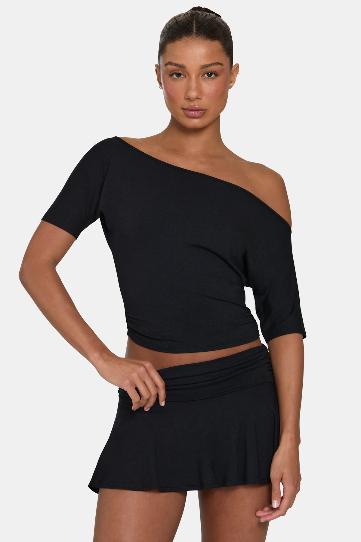 ⁣⁢ButterCloud™ Lässiges Off-Shoulder-Oberteil in Schwarz⁤⁣ - 1