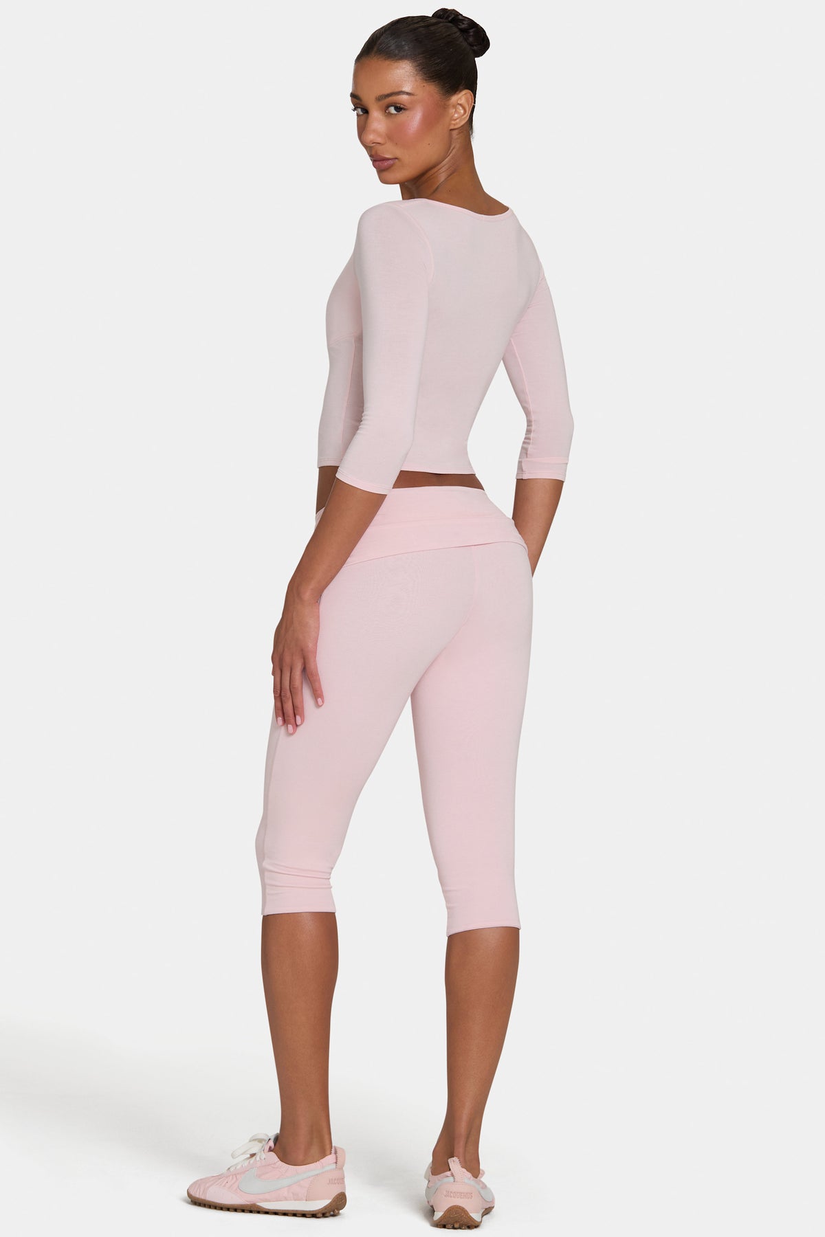 ⁣⁢ButterCloud™ Capri-Leggings in Blush⁤⁣ - 2