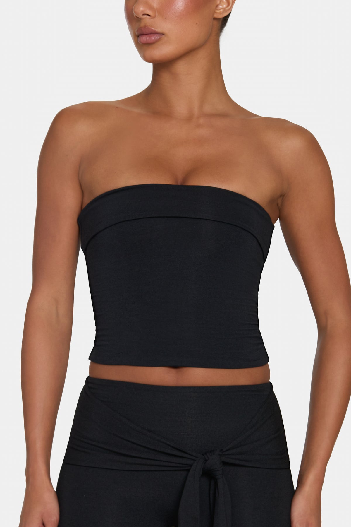 ⁣⁢ButterCloud™ Bandeau-Top in Schwarz⁤⁣