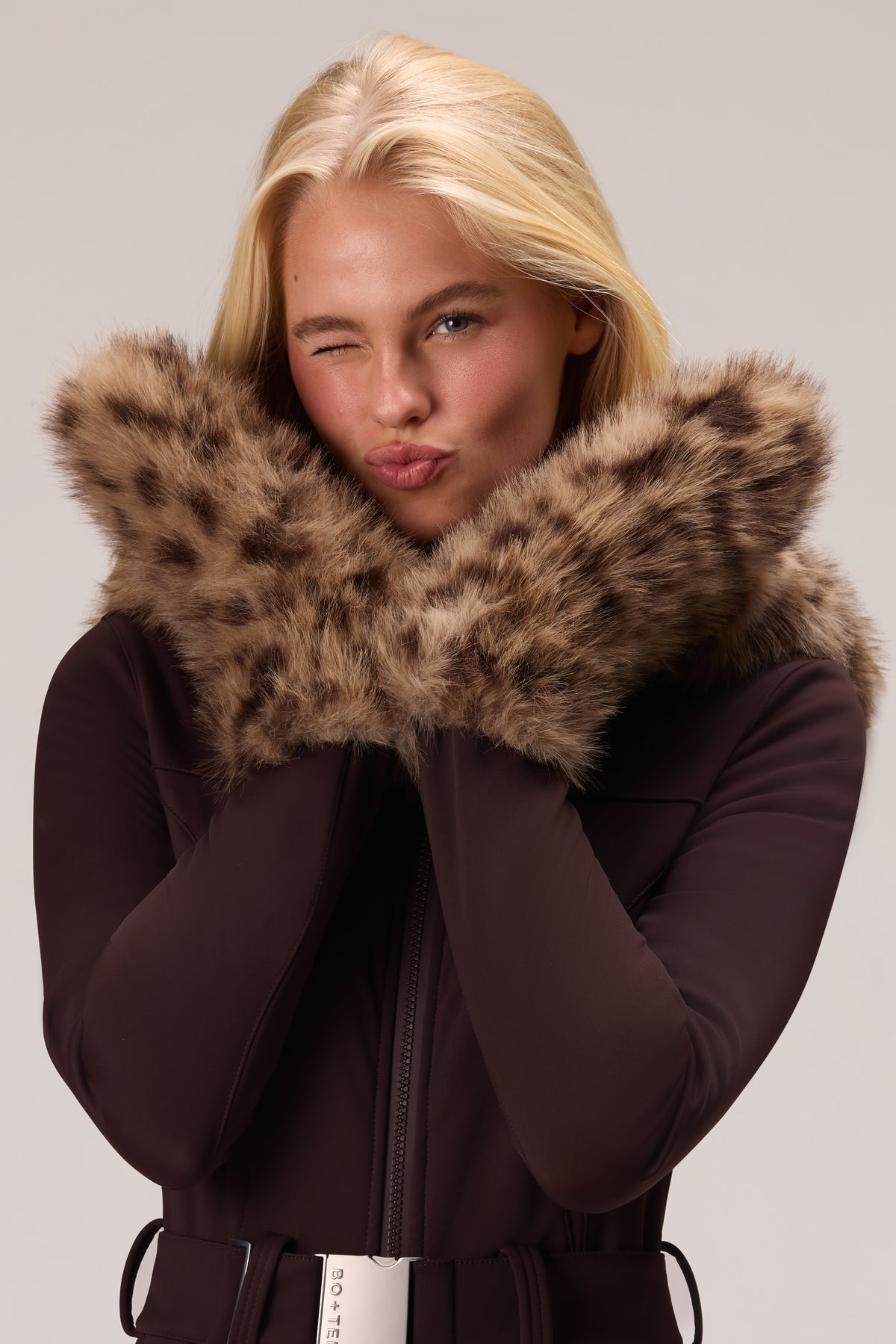 ⁣⁢Fellimitat-Taschenhandschuhe in Braun-Leopard⁤⁣