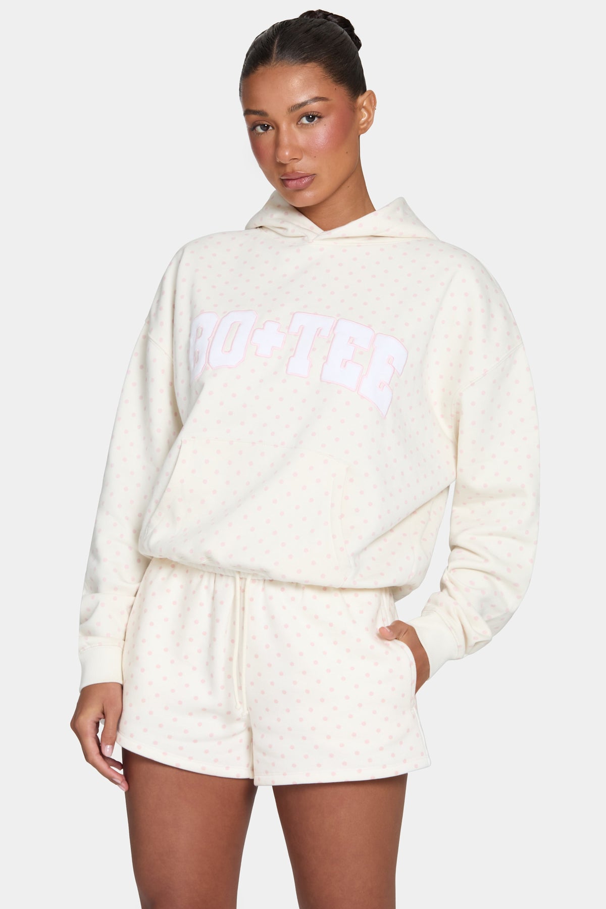 ⁣⁢Oversized-Hoodie mit Applikation in Blush Polka Dot⁤⁣ - 2