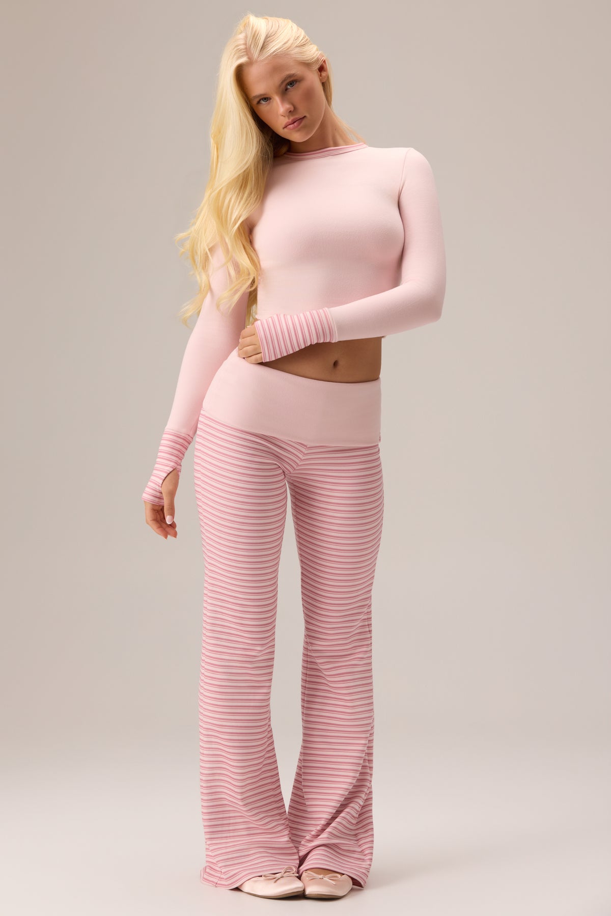 ⁣⁢Plush Jersey Hose mit weitem Bein in Berry Stripe⁤⁣ - 1
