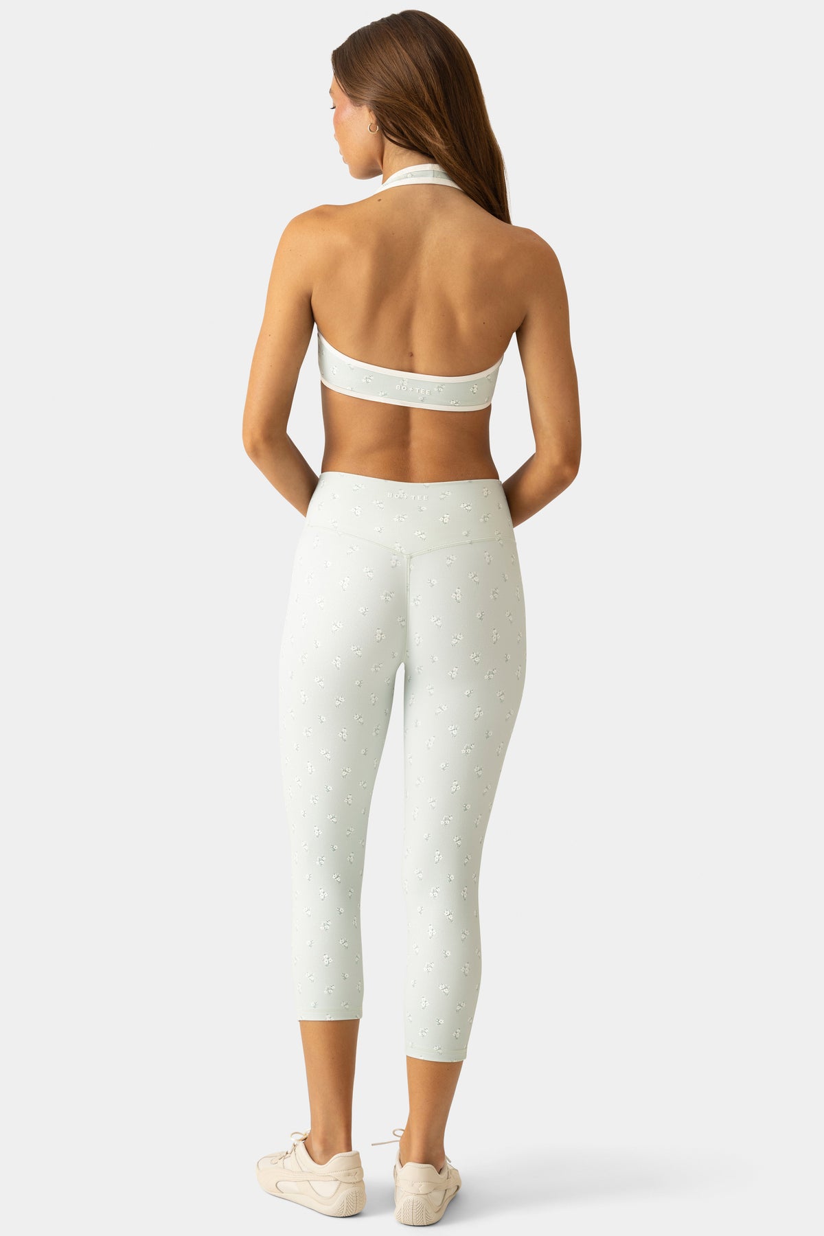 ⁣⁢Soft Active Capri-Leggings in Matcha Meadow⁤⁣ - 2