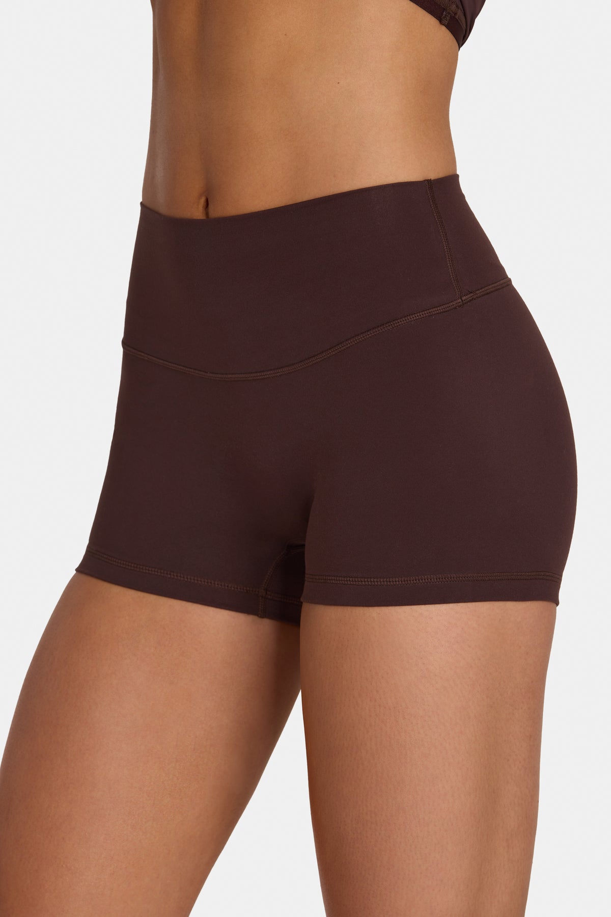 ⁣⁢Soft Active Minishorts in Espresso⁤⁣