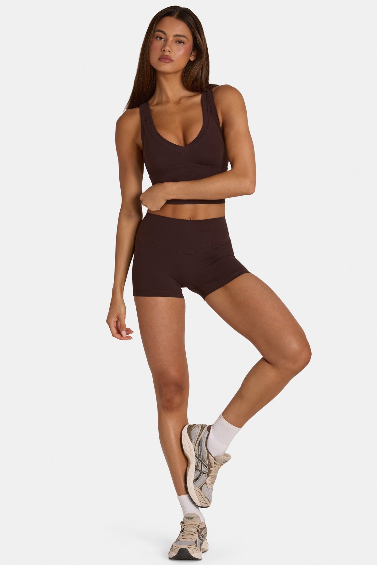⁣⁢Soft Active Minishorts in Espresso⁤⁣