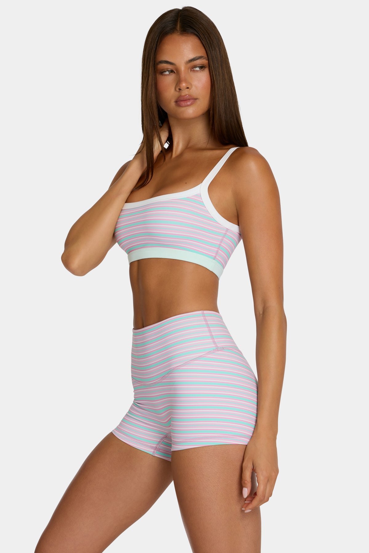 ⁣⁢Soft Active Minishorts mit bunten Streifen⁤⁣