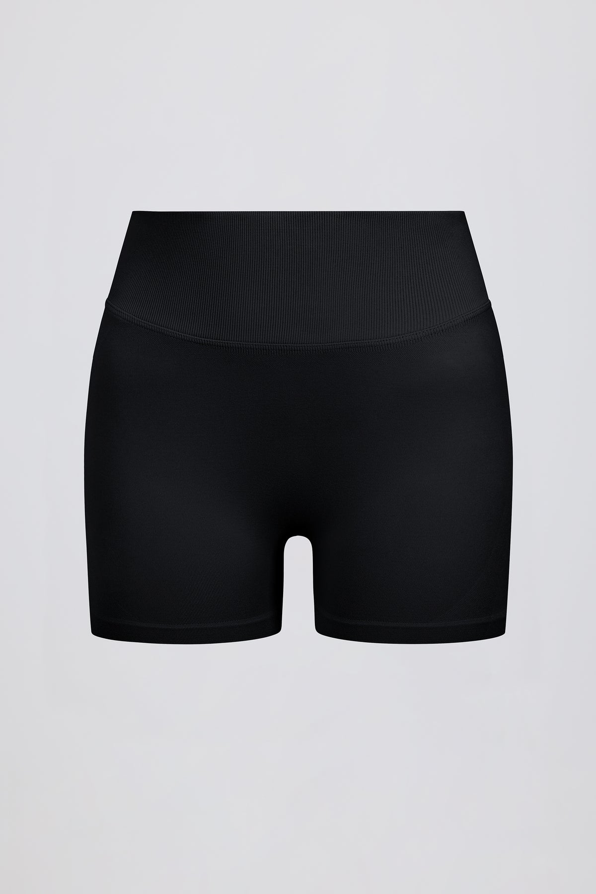 ⁣⁢Define Luxe Mini Shorts in Schwarz⁤⁣