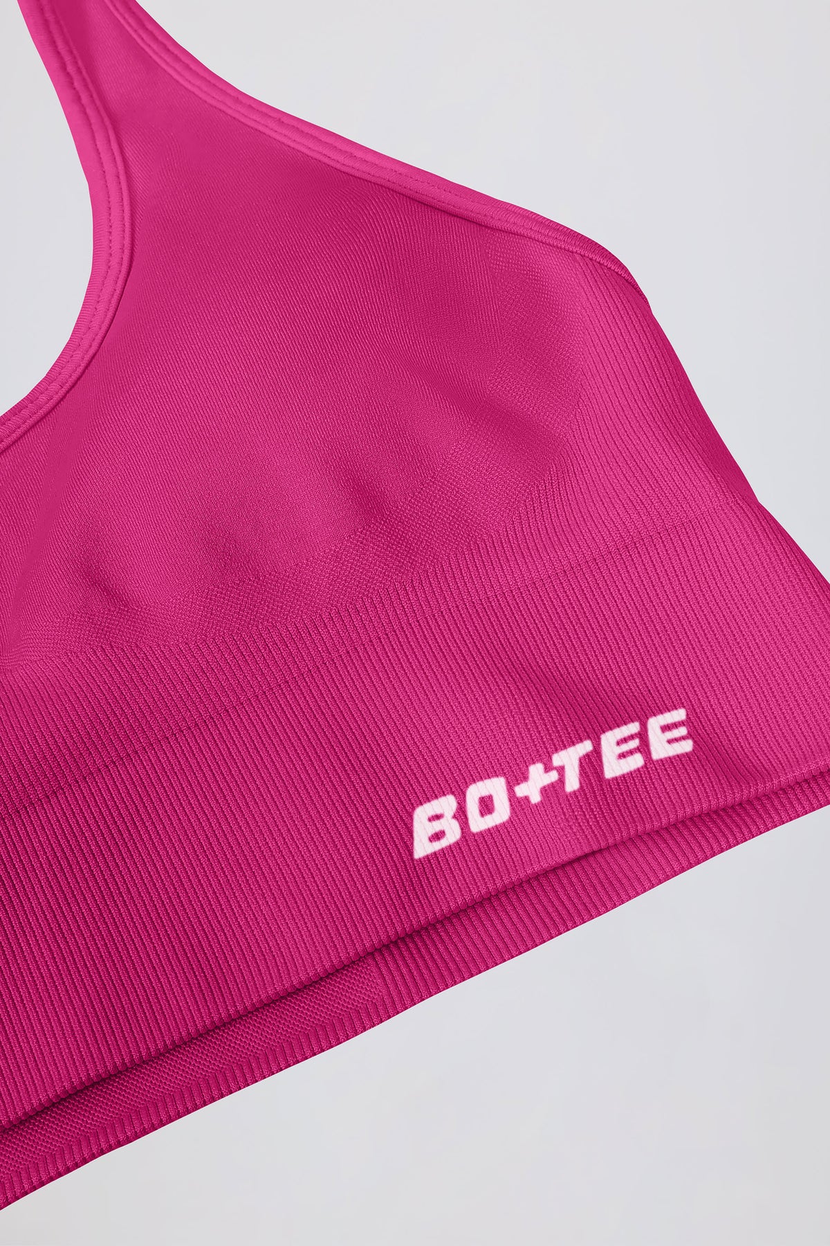⁣⁢Define Luxe Neckholder-Sport-BH in Berry⁤⁣
